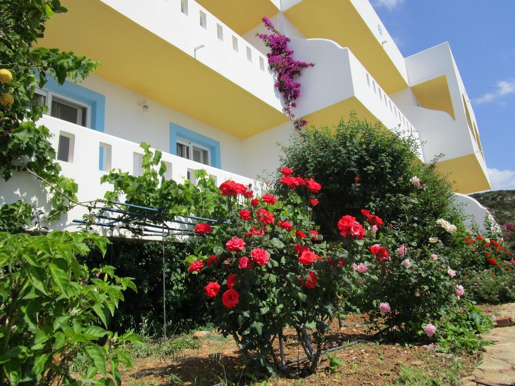 Studios Fokia Beach Amoopi Extérieur photo